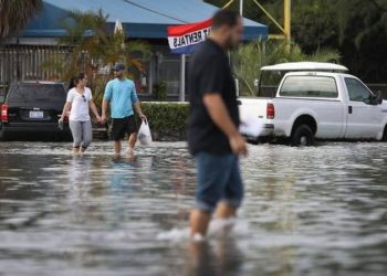 Survey Asks: Would Flooding Related To Sea-Level Rise Cause You To Leave South Florida?