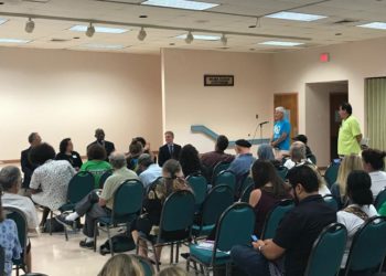 South Floridians Discuss Green New Deal, Climate Change At Hollywood Town Hall