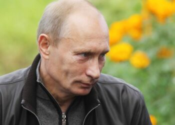 Florida’s anti-solar bill helps Vladimir Putin. DeSantis should veto it