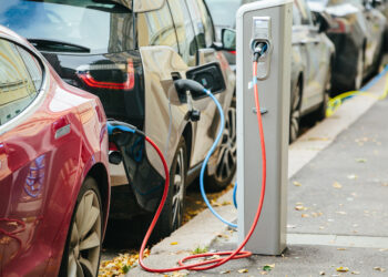 Floridians are buying electric vehicles and government is working to install efficient charging stations to accommodate them