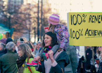 Marchers at a climate rally. (iStockphoto image)