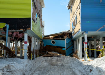 Houses that were damaged during Hurricane Ian on Fort Myers Beach in 2022. (iStockphoto image)