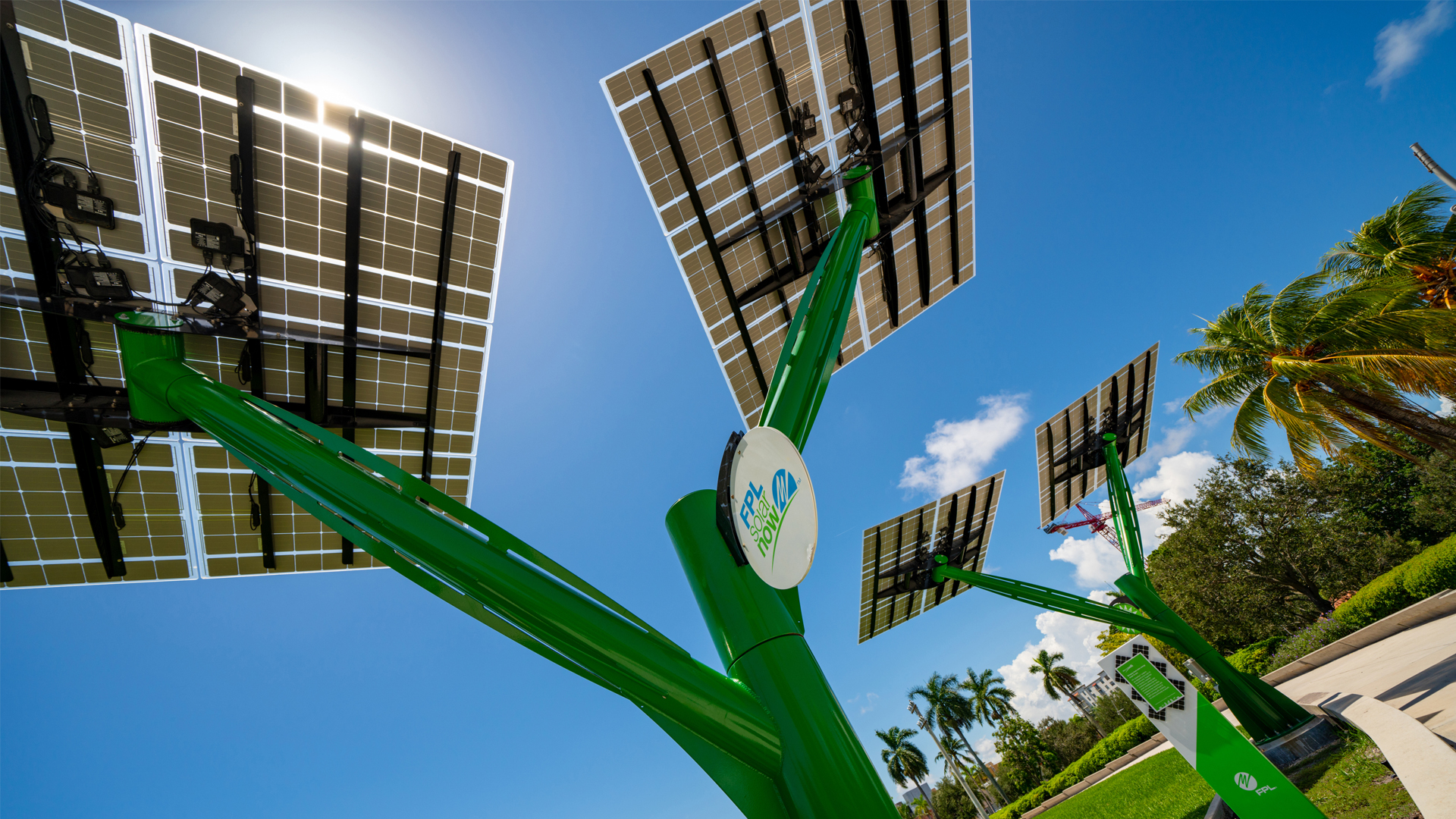 Florida Power and Light solar trees at Young Circle Arts Park in Hollywood, Florida. (iStockphoto image)