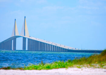 The Sunshine Skyway Bridge, which spans Tampa Bay. (iStockphoto image)