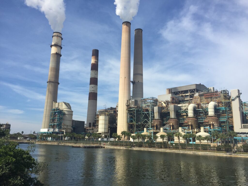 A view of the Big Bend Power Plant from Apollo Beach. (Plkjr, CC BY-SA 4.0, via Wikimedia Commons)