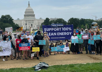 Interfaith Power & Light and faith partners gather in the nation's capitol to call for 100% renewable energy. (Interfaith Power & Light photo)