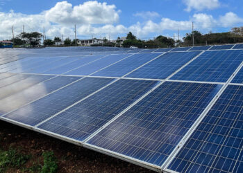 A solar farm (U.S. Department of Agriculture via Wikimedia Commons)