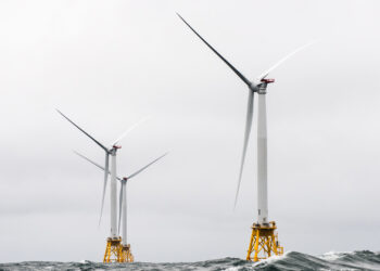 An offshore wind farm (U.S. Department of Energy, via Wikimedia Commons)