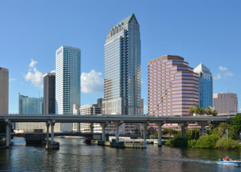 Downtown Tampa (Clément Bardot, CC BY-SA 4.0, via Wikimedia Commons)