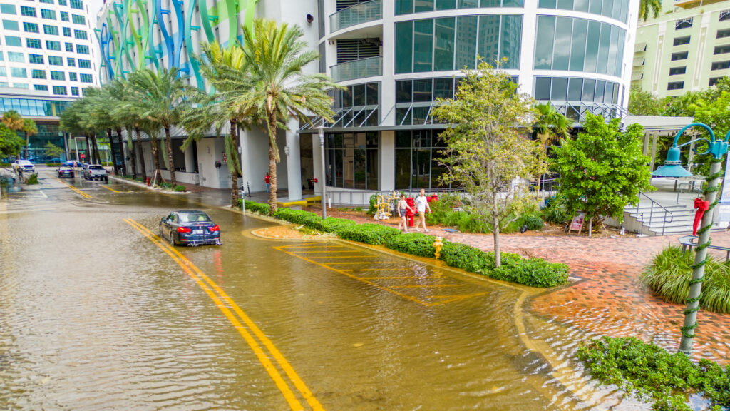 Flooding in Fort Lauderdale after Hurricane Nicole and king tide (iStock image)