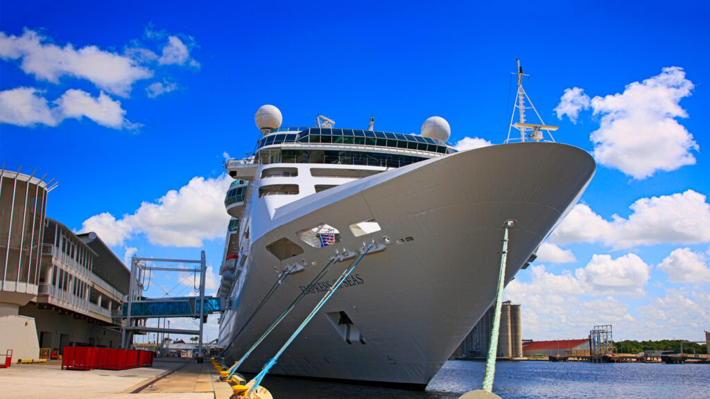 A cruise ship at Port Tampa Bay (iStock image)