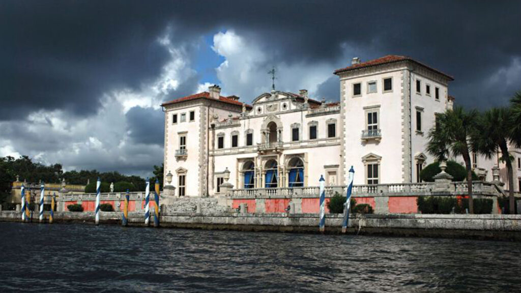 Villa Vizcaya Museum and Gardens in Miami (Kerschbaumer's, CC BY-SA 3.0, via Wikimedia Commons)