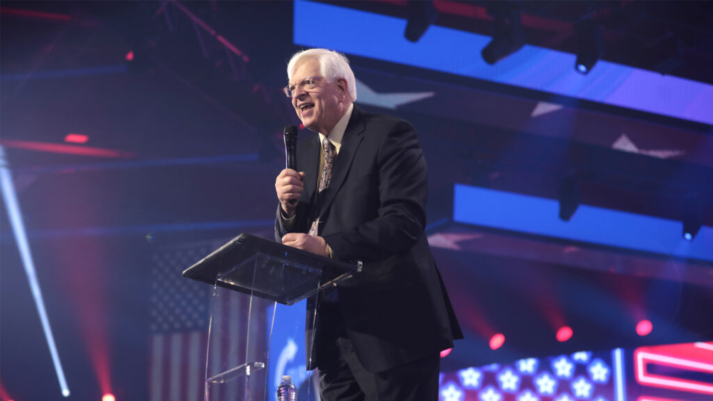 Dennis Prager speaking with attendees at the 2022 AmericaFest at the Phoenix Convention Center in Phoenix. (Gage Skidmore, CC BY-SA 2.0, via Wikimedia Commons)