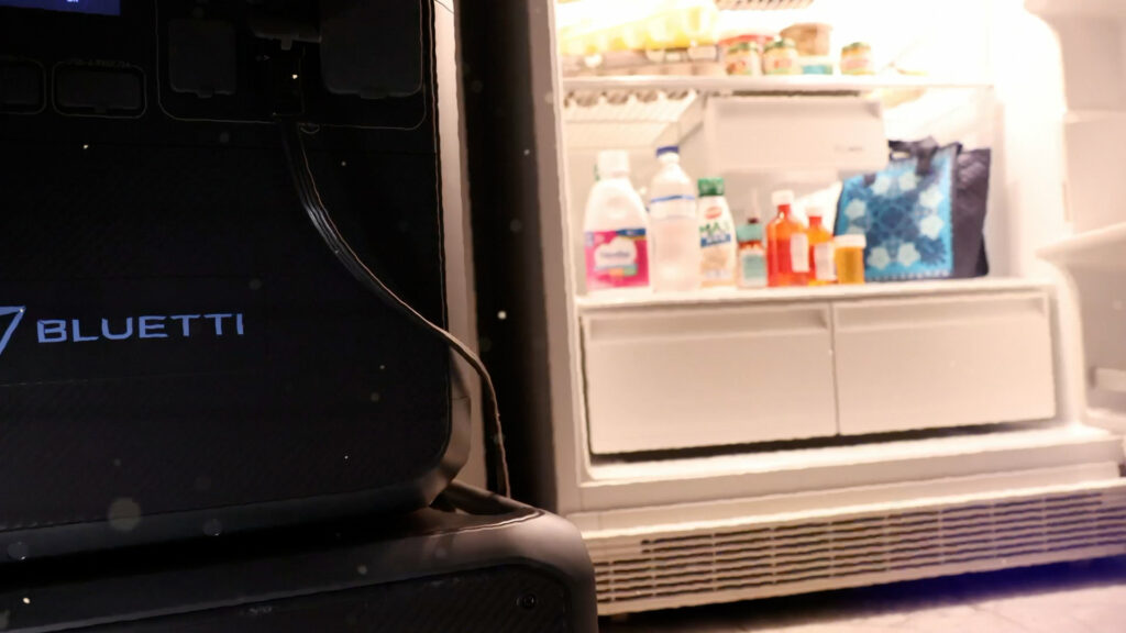 A solar generator power a refrigerator. (FAU Center for Environmental Studies)