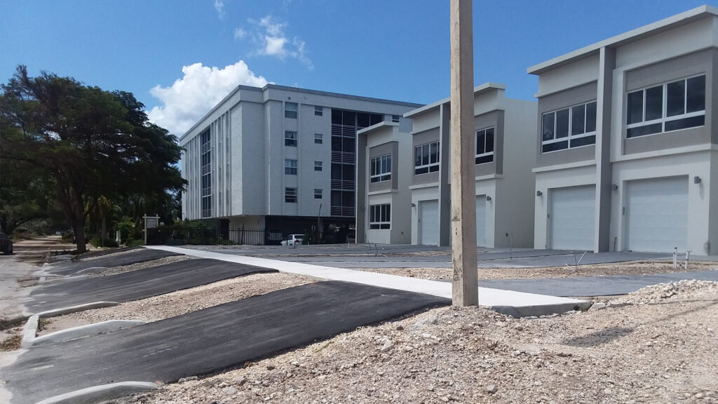 New development in North Miami built on two feet of fill for new code that takes sea-level rise into account. (B137, CC0, via Wikimedia Commons)