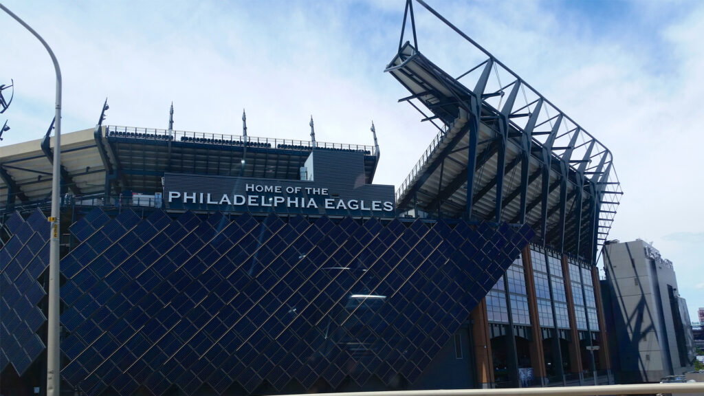 Solar panels on Lincoln Financial Field, home of the Philadelphia Eagles (Joe Shlabotnik, CC BY-NC-SA 2.0 DEED, via flickr)