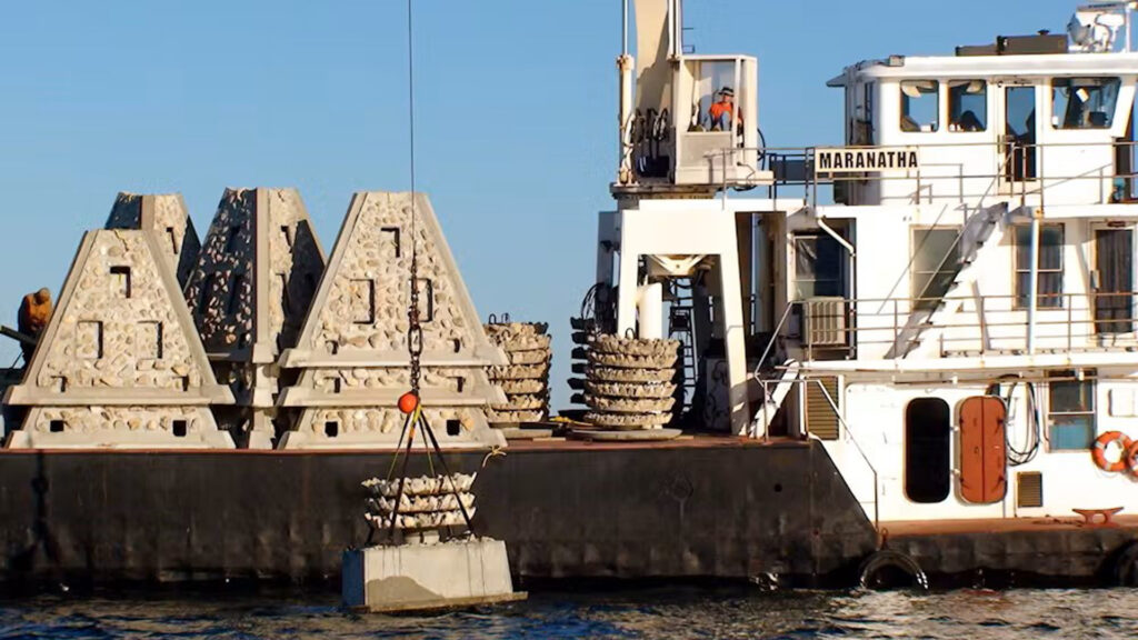 The Florida Fish and Wildlife Commission deploys artificial reef modules off the coast of Mexico Beach on April 6, 2013. (Florida Fish and Wildlife Commission/Flickr, CC BY-ND)