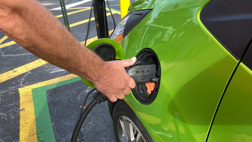 An electric vehicle charging at a free public charging station in Orlando (iStock image)