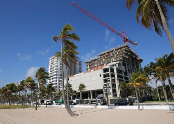A building being constructed along the Florida coast (iStock image)