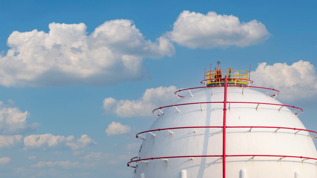 A liquefied natural gas storage tank (iStock image)