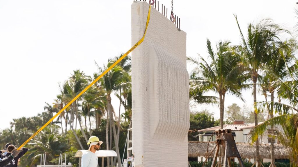 A living seawall being installed. (Kind Designs photo)