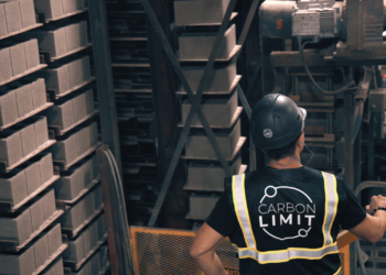 Carbon Limit founder and CEO Tim Sperry at a project with CO2-capturing blocks. (Oro Padron, CMO, Carbon Limit)