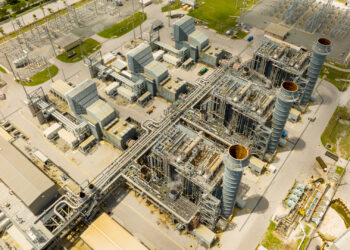An aerial view of natural gas power plant in Florida (iStock image)
