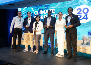 VoLo Foundation presented its 2024 VISTA Award to a project on the “Evaluation of Plant Varieties for Green Roofs in South Florida" by Florida International University graduate students Ivan Oyege, Priyanka Belbase, Moses Kiwanuka and Jordan Prats. (VoLo Foundation photo)
