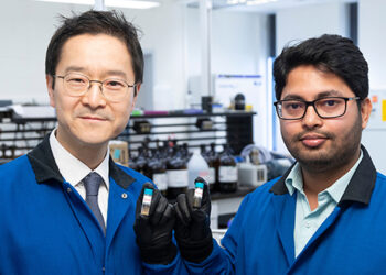 Hoyong Chung, an associate professor in the FAMU-FSU College of Engineering, and postdoctoral researcher Arijit Ghorai developed a new, biomass-based material that can be used to repeatedly capture and release carbon dioxide. (Scott Holstein/FAMU-FSU College of Engineering)