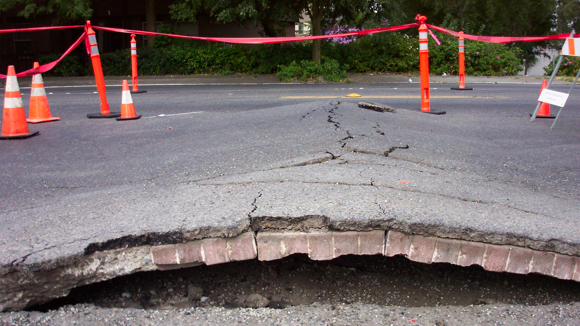 Stuck bridges, buckling roads − extreme heat is wreaking havoc on America's aging infrastructure | The Invading Sea