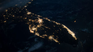 A picture of Florida at night taken by astronauts on the International Space Station (Earth Science and Remote Sensing Unit, NASA-Johnson Space Center, Public domain, via Wikimedia Commons)