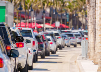 Traffic backs up in Florida (iStock image)