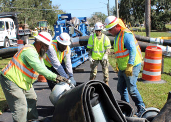 The U.S. Army Corps of Engineers delivered three water pumps to Lakeland to relieve Lake Bonny flooding to residences. (Mark Rankin/U.S. Army Corps of Engineers, Jacksonville District; via Defense Visual Information Distribution Service)