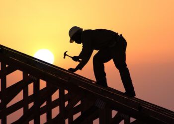 A roofer at work (iStock image)