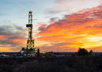 An oil drilling rig (iStock image)