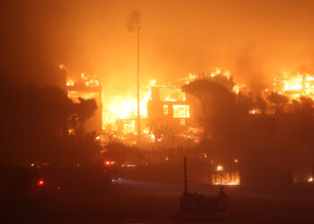 Destruction caused by the Palisades Fire in California (CAL FIRE, Public domain, via Wikimedia Commons)
