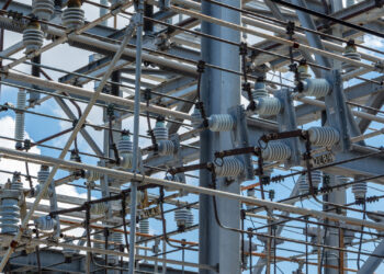 A Florida Power and Light electric substation (iStock image)