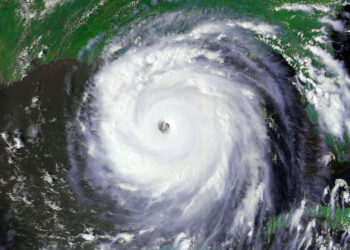 Hurricane Katrina imaged by NOAA-16 AVHRR instrument. (NOAA, Public domain, via Wikimedia Commons)