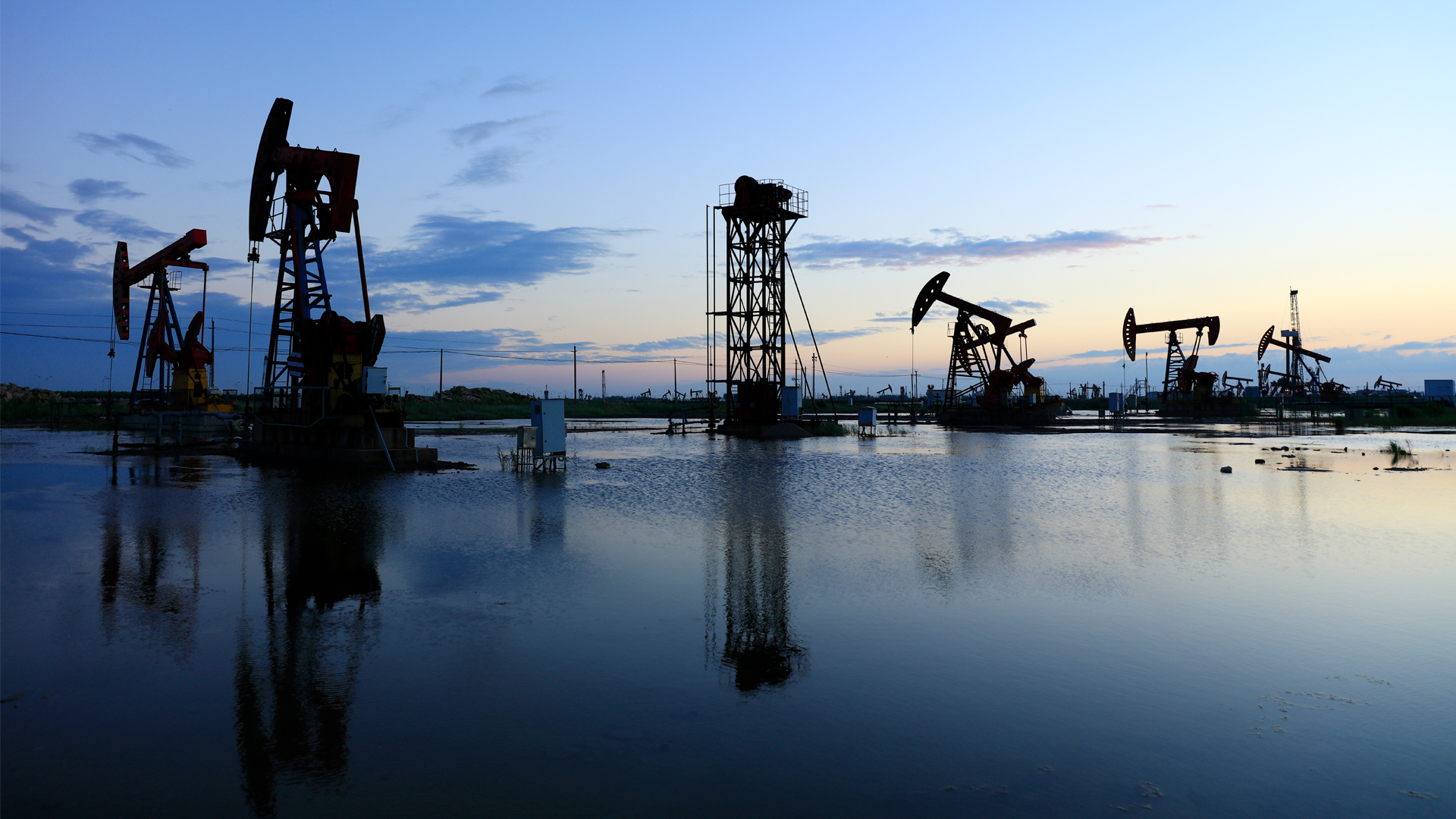 Oil fields in the evening (iStock image)