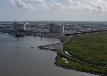 Calcasieu Pass 1, located in Cameron Parish, La., was issued a compliance order by the state of Louisiana in 2023 over thousands of air permit violations. The company has fought the order in court, and the case remains unresolved. This spring, the Trump administration gave the company permission to continue constructing a planned expansion project known as CP2. (Jeffrey Basinger/Floodlight)