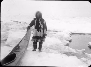 Traveling by kayak in Camden Bay, on the Beaufort Sea in northern Alaska, on Aug. 1, 1913. (Joseph Dixon/U.S. National Park Service)