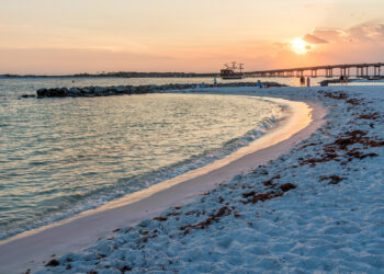 Norriego Point beach in Destin (iStock image)