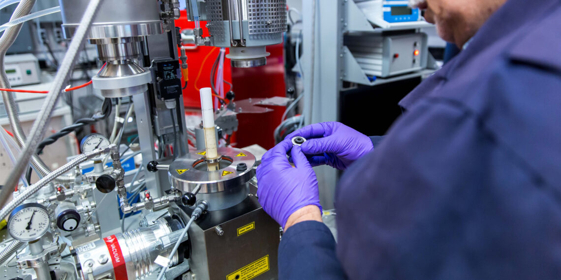 Research and development to support the advancement of small modular reactors and advanced reactors. (Canadian Nuclear Laboratories, CC BY-ND 2.0, via flickr)