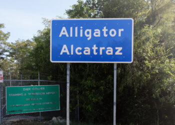A sign at the entrance to Alligator Alcatraz (iStock image)