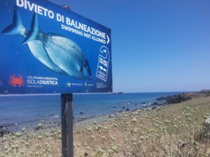 Ustica is the site of Italy's first marine protected area, e of the oldest such areas in the Mediterranean. (Annalise Falzon, CC BY-SA 4.0, via Wikimedia Commons)