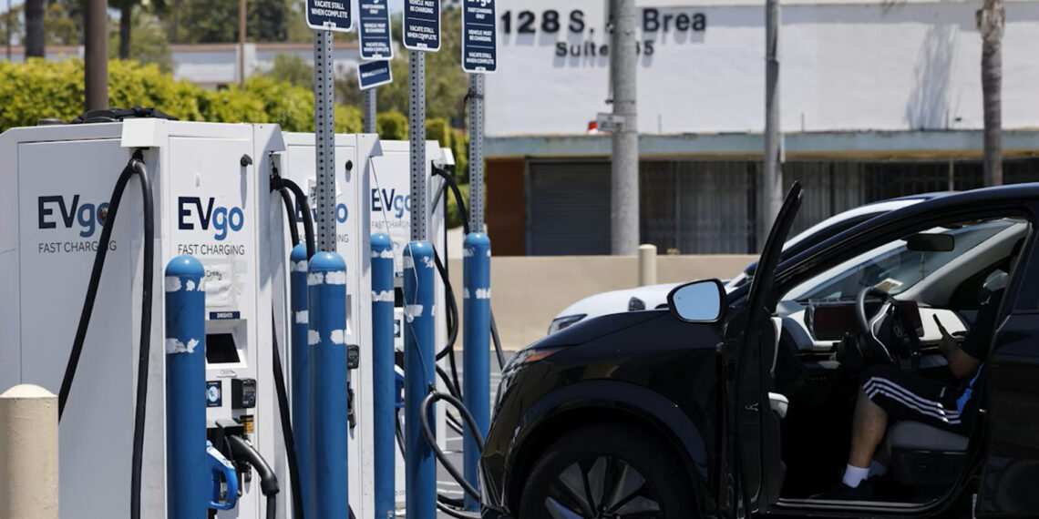 Electric vehicles charging (Carlin Stiehl/Los Angeles Times via Getty Images)