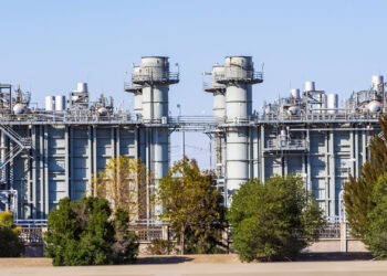 A natural gas power plant (iStock image)